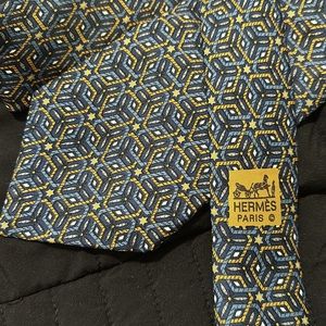 Hermes 100% silk tie cubes and stars gold and blue